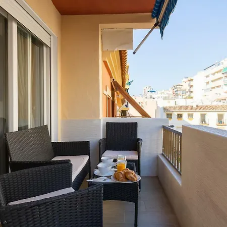 Picasso Daisy Apartment